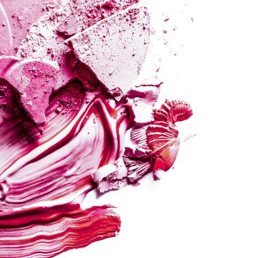 Ezilmiş göz farı, toz ve sıvı temeli yakın çekim izole