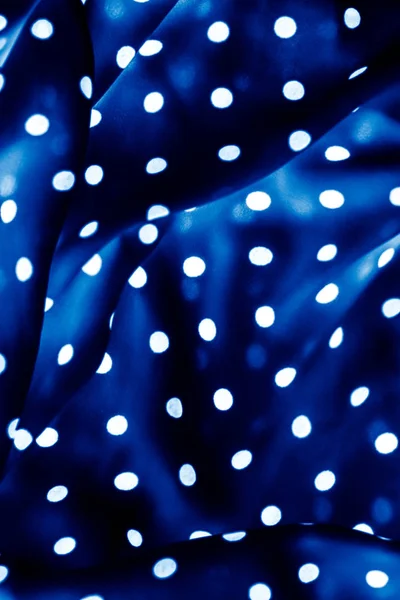 Classic polka dot textile background texture, white dots on blue — Stock Photo, Image