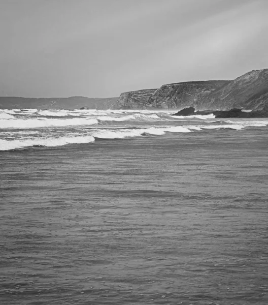 Vue sur la côte de l'océan, destination de voyage et de vacances parfaite — Photo