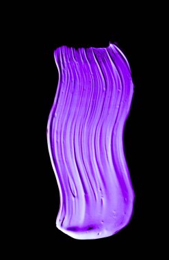 Mor Neon boya fırça inme doku siyah giriş üzerinde izole