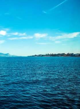 Deniz kıyısındaki güzel manzara, seyahat arka planı