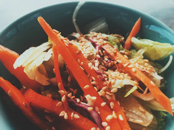 Vejetaryen asya sebze salatası Japon re bir kase servis