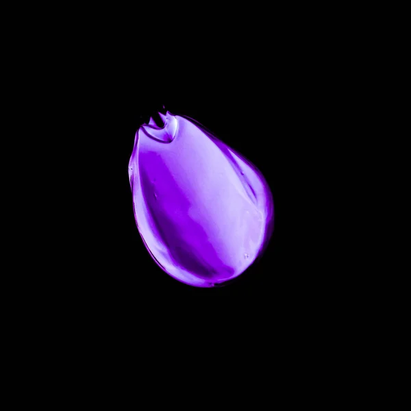 紫色のネオンペイントブラシストロークテクスチャは、黒いバックグロに分離 — ストック写真