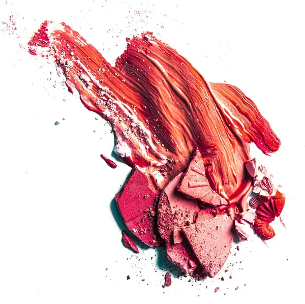 Ezilmiş göz farı, toz ve sıvı temeli yakın çekim izole