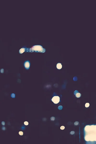 Grandi luci metropolitane di notte, sfondo sfocato — Foto Stock