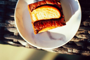 Meyve ve nane tarifi, tatlı foo ile Çikolatalı brownie tatlı