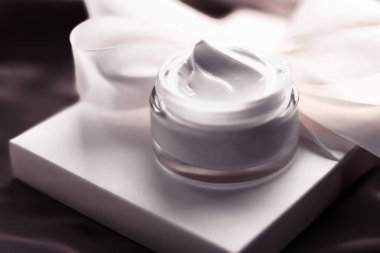 Güzellik yüz kremi cilt nemlendirici, lüks spa kozmetik ve natu