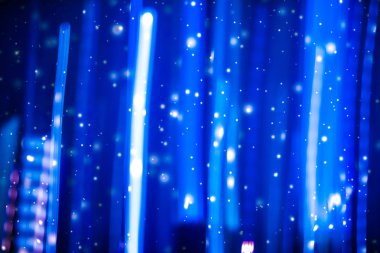 Kış tatili soyut arka plan, parlayan kar ve sihirli kıvılcım