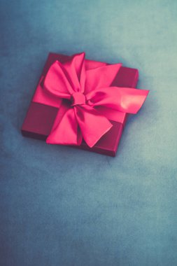 İpek şerit ve yay ile Vintage lüks tatil pembe hediye kutusu, c