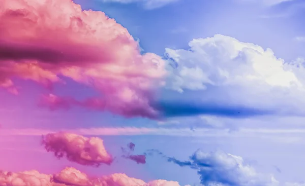 Dreamy surreal sky as abstract art, fantasy pastel colours backg — Stock Photo, Image