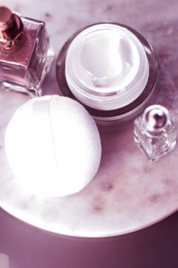 Hassas ciltler için anti-age güzellik yüz nemlendirici krem, luxur