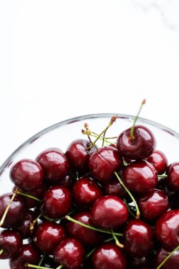 Taze tatlı kiraz, sulu kiraz meyveleri meyve tatlı olarak iyileşmek