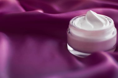 Hassas ciltler için güzellik yüz kremi nemlendirici, lüks spa cos