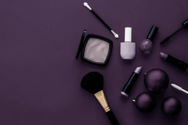 Conjunto de productos de maquillaje y cosméticos para la marca de belleza Christmas sal —  Fotos de Stock