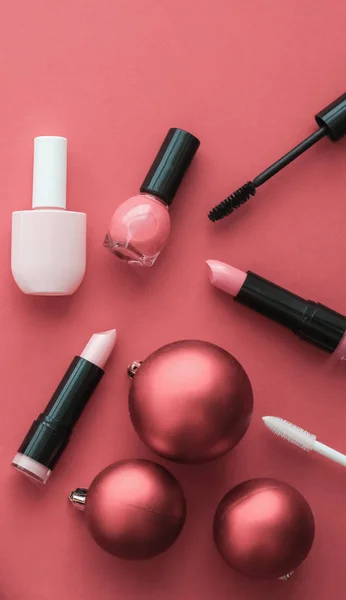 Make-up and cosmetics product set for beauty brand Christmas sal — Stock Photo, Image