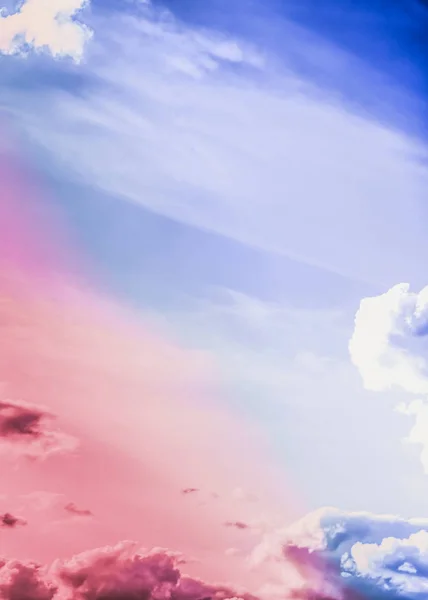 Dreamy surreal sky as abstract art, fantasy pastel colours backg — Stock Photo, Image