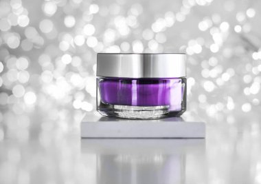 Hassas cilt için güzellik kremi, lüks kaplıca.