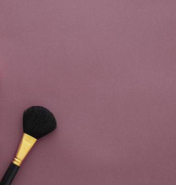 Makyaj ve kozmetik ürünleri. Güzellik markası Noel Sali için.