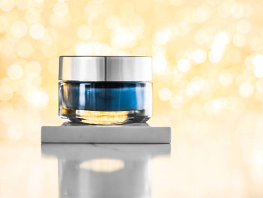 Hassas cilt için güzellik kremi, lüks kaplıca.