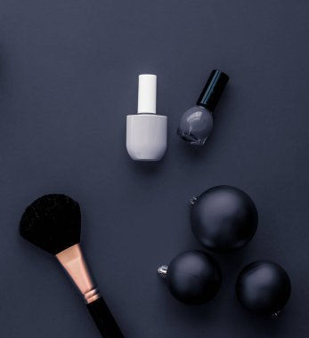 Makyaj ve kozmetik ürünleri. Güzellik markası Noel Sali için.