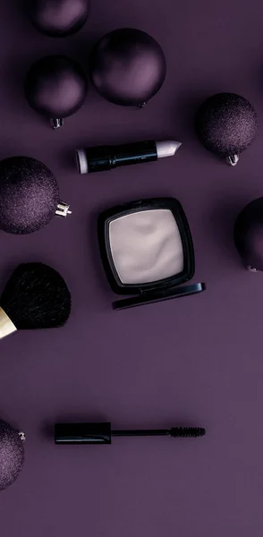 Conjunto de productos de maquillaje y cosméticos para la marca de belleza Christmas sal — Foto de Stock