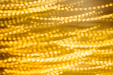 Göz kamaştırıcı altın, pırıl pırıl, lüks tatil geçmişi.