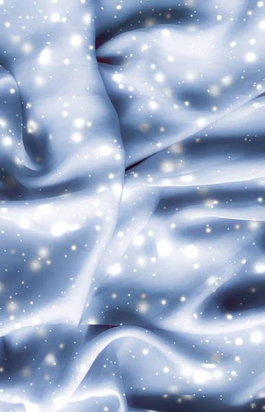 Férias mágicas azul macio seda flatlay fundo textura com glo — Fotografia de Stock