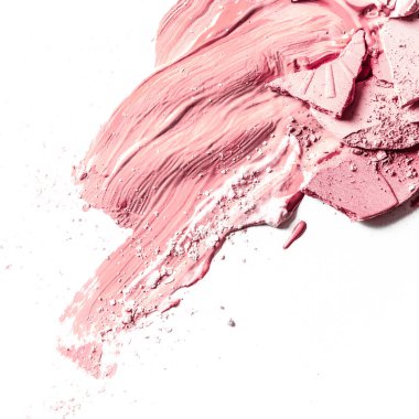 Ezilmiş göz farı, toz ve sıvı temeli yakın çekim izole