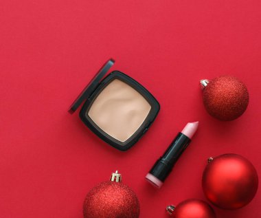 Makyaj ve kozmetik ürünleri. Güzellik markası Noel Sali için.