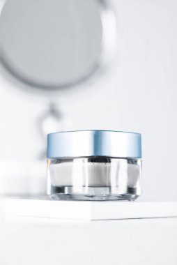 Güzellik maskesi, lüks nemlendirici kozmetik ürün.