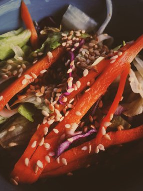 Vejetaryen asya sebze salatası Japon re bir kase servis