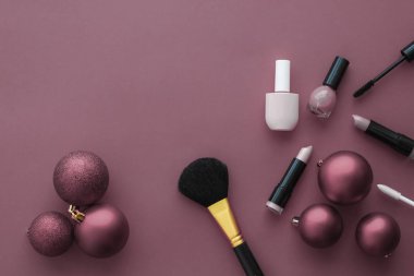 Makyaj ve kozmetik ürünleri. Güzellik markası Noel Sali için.