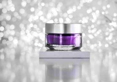 Hassas cilt için güzellik kremi, lüks kaplıca.