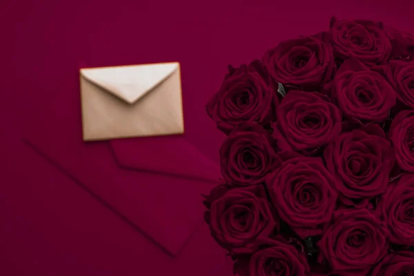 Love letter and flowers delivery on Valentines Day, luxury bouqu