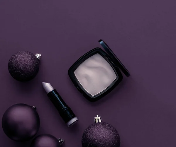 Set de produits de maquillage et cosmétiques pour la marque de beauté Christmas sal — Photo