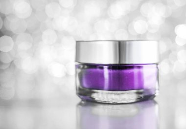 Hassas cilt için güzellik kremi, lüks kaplıca.