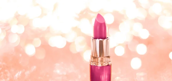 Rosa Lippenstift auf Roségold Weihnachten, Neujahr und Valentinstag — Stockfoto