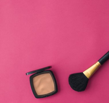 Makyaj ve kozmetik ürünleri. Güzellik markası Noel Sali için.