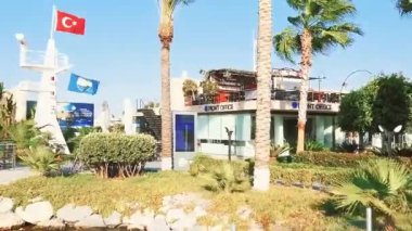 Yalikavak Marina 'daki yat kulübü, Akdeniz' de yat gezisi.