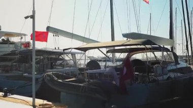 Yalikavak Marina 'daki yat kulübü, Akdeniz' de yat gezisi.