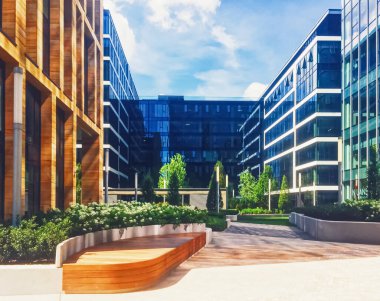 Finans bölgesinde modern ofis binaları