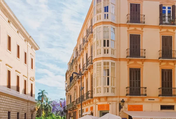 Calles de Málaga, la capital de Andalucía en España, arquitectura del sur de Europa y edificios históricos —  Fotos de Stock