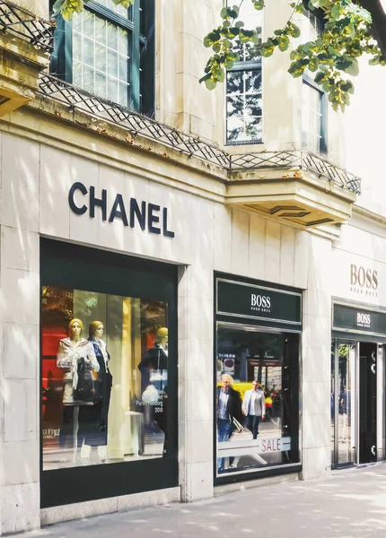 Loja boutique de luxo na Bahnhofstrasse em Zurique, Suíça, principal rua do centro da cidade — Fotografia de Stock