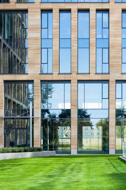 Finans bölgesinde modern ofis binaları