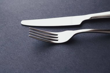 Çatal ve bıçak, masa dekorasyonu için gümüş çatal bıçak takımı, minimal tasarım ve diyet