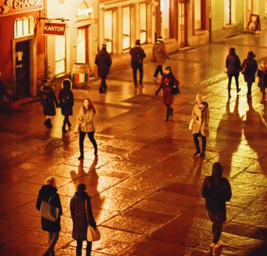 Polonya 'nın Gdansk kentindeki Old Town sokağında.