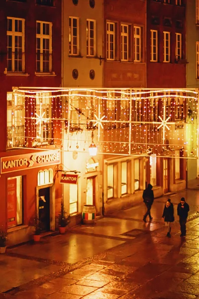 Polonya 'nın Gdansk kentindeki Old Town sokağında.