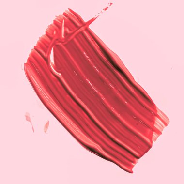 Kırmızı fırça darbesi ya da makyaj lekesi yakın çekim, güzellik kozmetiği ve ruj dokusu