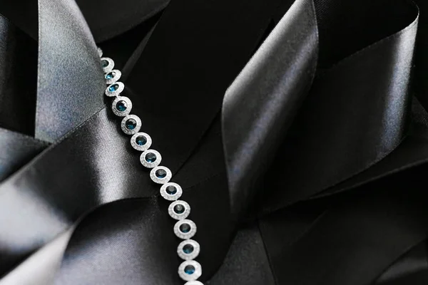 Pulsera de diamantes de lujo, joyería y marca de moda — Foto de Stock
