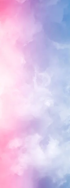 Фантастичне рожеве та блакитне небо, духовне та природне тло — стокове фото